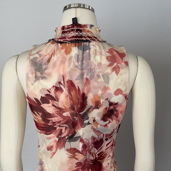 NWOT WHBM Floral Sleeveless Blouse..XX Small - Picture 10 of 16